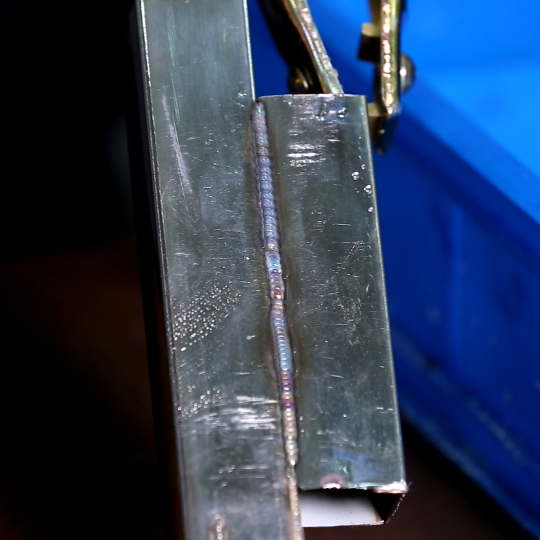 不銹鋼方管焊接后焊縫清洗演示視頻
