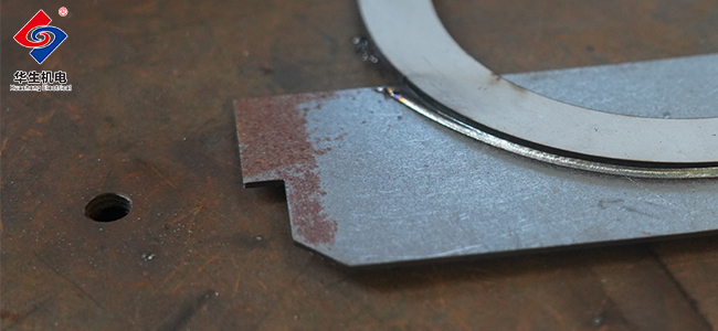 不銹鋼與鐵板加絲焊接